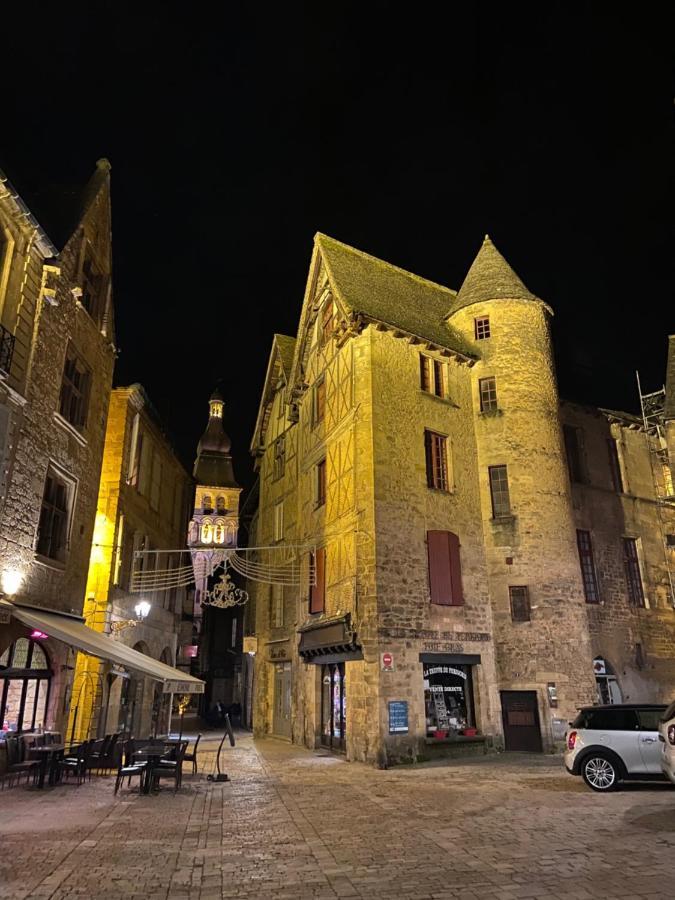 Le Logis - lescapade-medievale Sarlat Extérieur photo